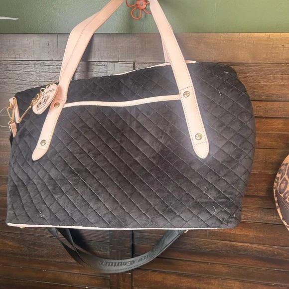 Juicy Couture Black Quilted Bag with Pink Trim - Picture 3 of 3